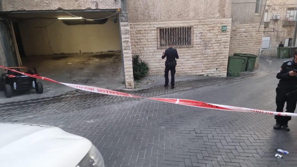 זירת הירי באום אל פחם (צילום: דוברות המשטרה) אום אל פחם