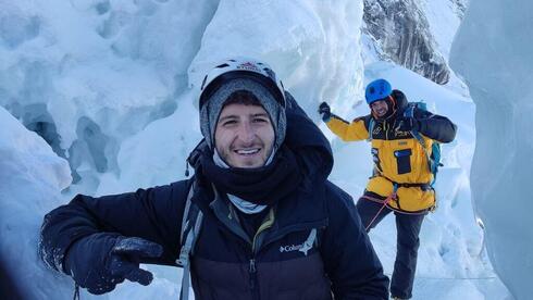 The price of glory: Israeli who conquered Mount Everest may lose his fingers - Vimarsana News