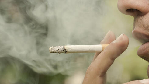 neighbors cigarette smoke Every second household in Israel suffers from secondhand smoke, study shows