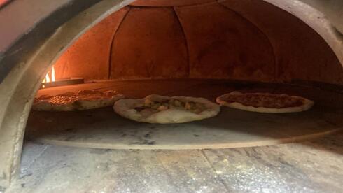 Mamma mia: Israeli pizzeria ranks among Asia's top 50 - Vimarsana News