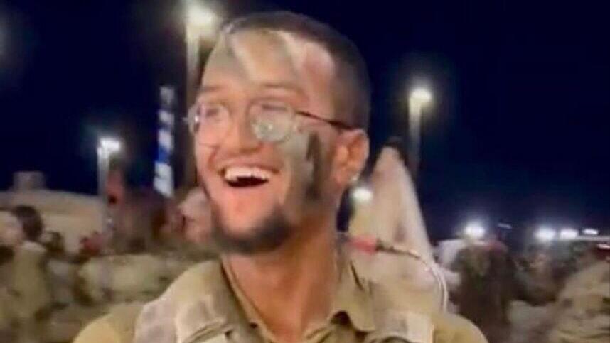"אביו שיתף בגאווה על שירותו הקרבי". אורי יצחק אילוז אורי יצחק אילוז נהרג בגבול מצרים