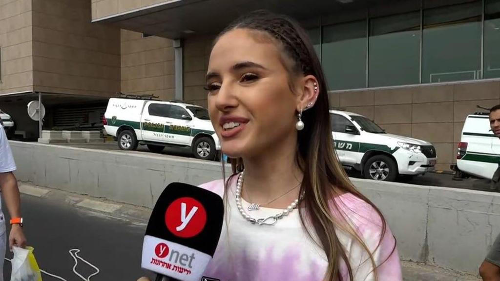 "כיף להיות פה". עדי ביטי (צילום: נדב אבס) עדי ביטי במצעד הגאווה בתל אביב