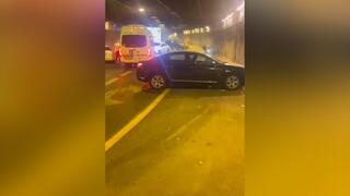 מכוניות מחליקות במחלף לה-גוארדיה באיילון כתוצאה מכתם שמן על הכביש