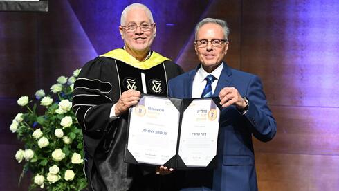 Israeli Apple executive accepts Technion alumni award - Vimarsana News