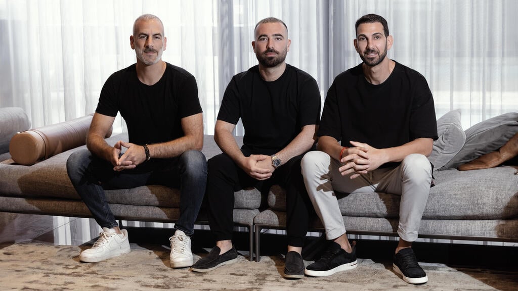 מימין: מאור מלול, עומר אדם ותומר בר אור (צילום: עידן כהן) מימין: מאור מלול, עומר אדם ותומר בר אור