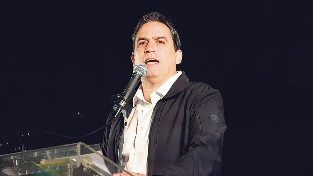 בכר במוצ"ש בקפלן. "לא לקחתי לשם את הקמפיין, זו הייתה מהות ההתמודדות" | צילום: מוטי קמחי |