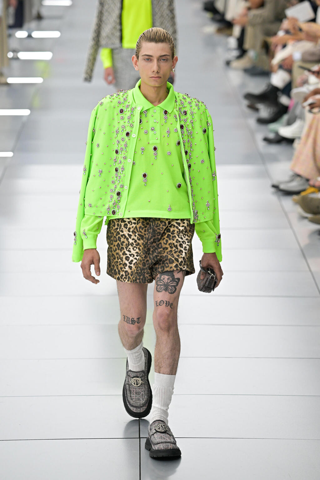 Louis Vuitton Spring 2020 Menswear Fashion Show  Menswear, Paris fashion  week runway, 2020 paris fashion week