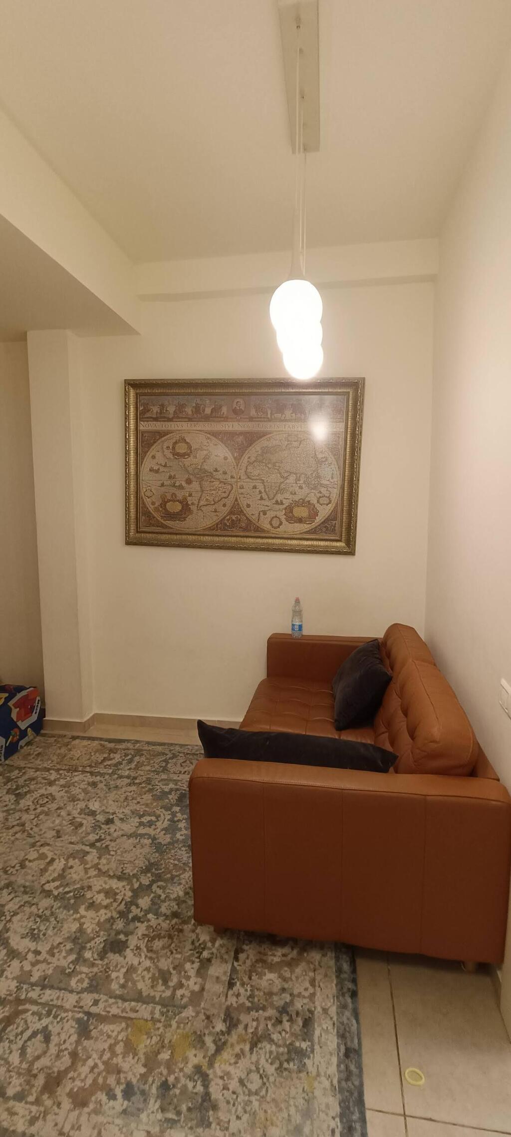 הדירה של איילת גדעון אורון - לפני