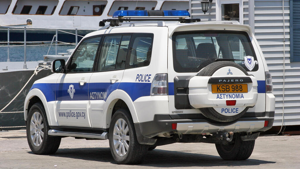 ניידת משטרה ב קפריסין ארכיון