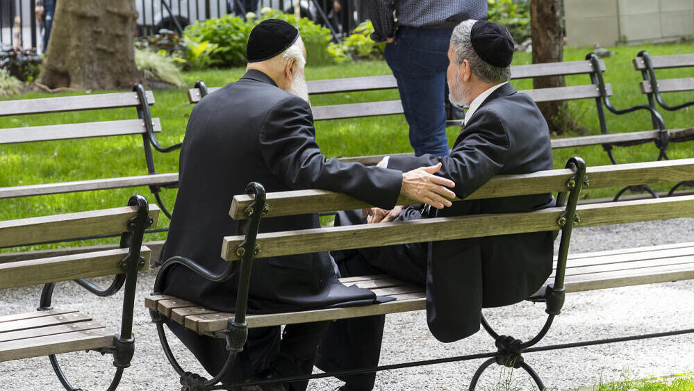Ultra-Orthodox Jews in New York (Photo: Shutterstock) אילוס יהודים חרדים בניו יורק, ארה''ב