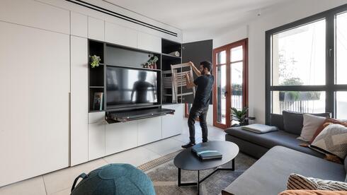 Designers Give Tips on Hiding the Tech in My Smart Apartment