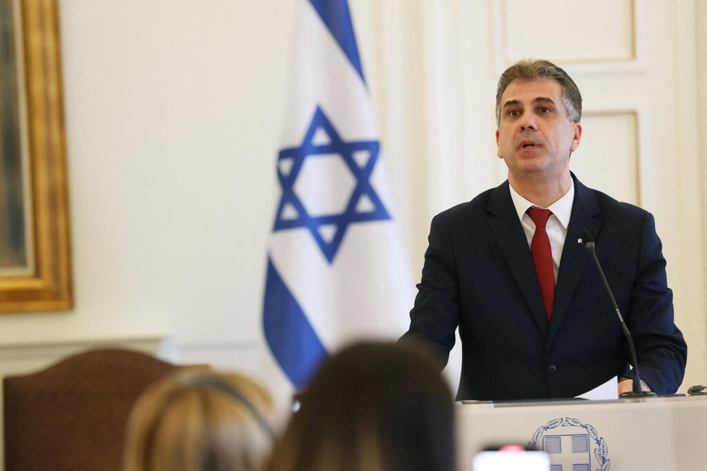 Foreign Minister Eli Cohen (Photo: Reuters/Louiza Vradi) שר החוץ אלי כהן פגישה עם שר החוץ של יוון יורגוס יראפטריטיס באתונה