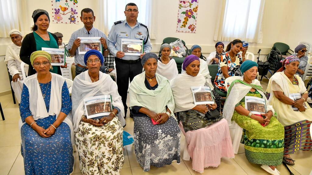 פאיז אבו־מנסור וטובה מדהני גבייאו בהשקת הספר בכרמיאל