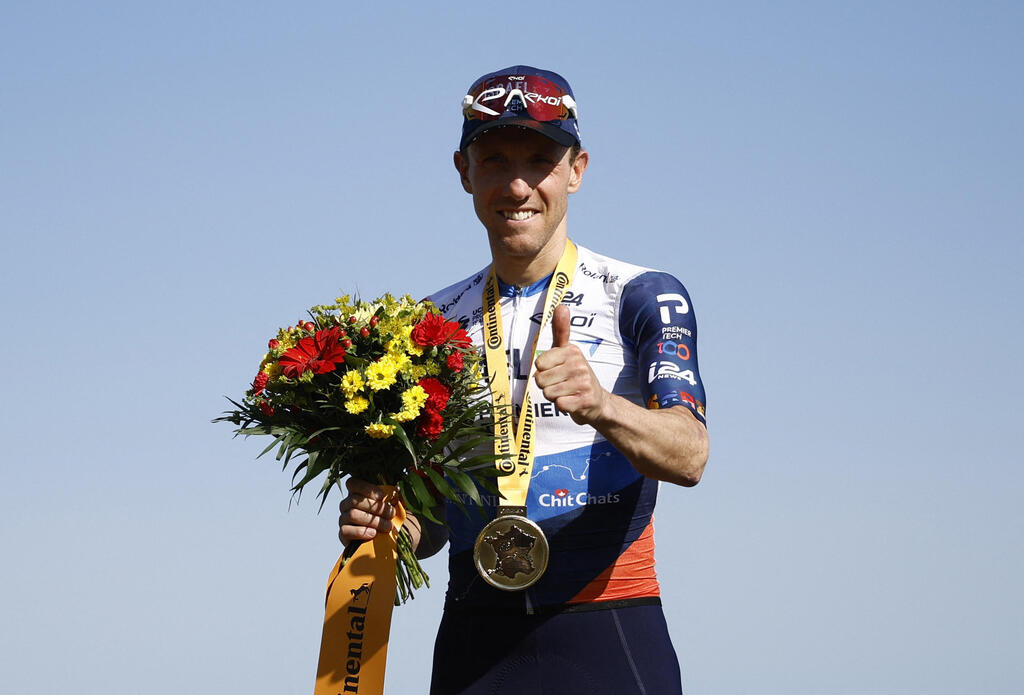 אפס משילות, אפס אחריות פלג בחמישי