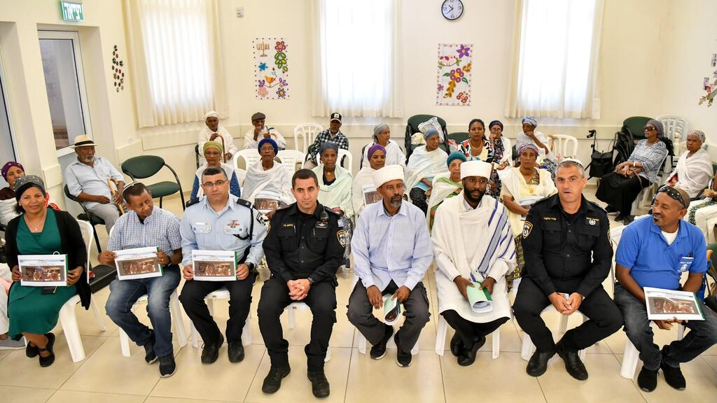 פאיז אבו־מנסור וטובה מדהני גבייאו בהשקת הספר בכרמיאל