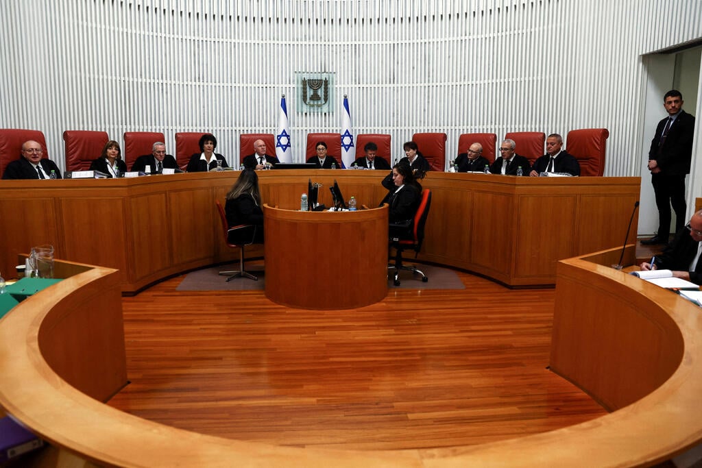 שופטי העליון בבג"ץ דרעי. בעוד חודש וחצי יתכנסו 15 יחדיו (צילום: רויטרס/Ronen Zvulun/File Photo) שופטי בית המשפט העליון
