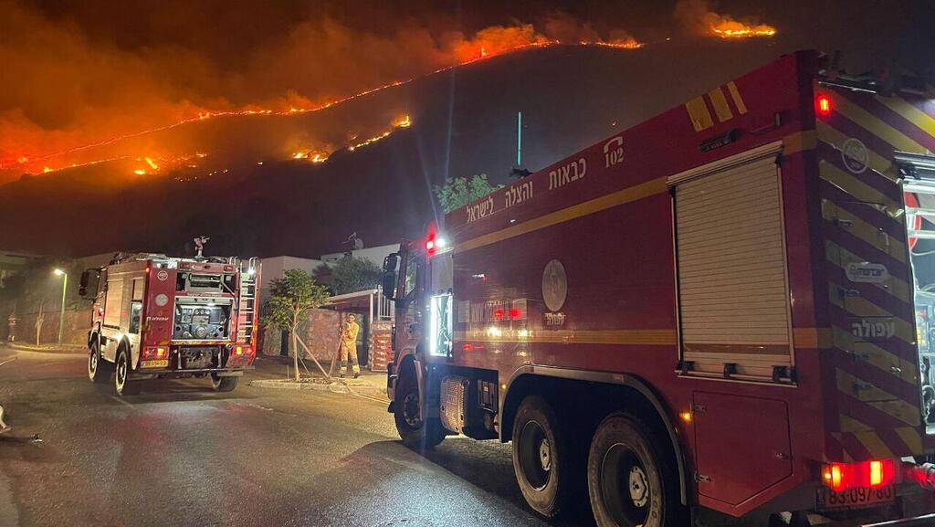 השריפה ליד קיבוץ חפציבה, אמש (צילום: כב"ה צפון) שריפה בגלבוע