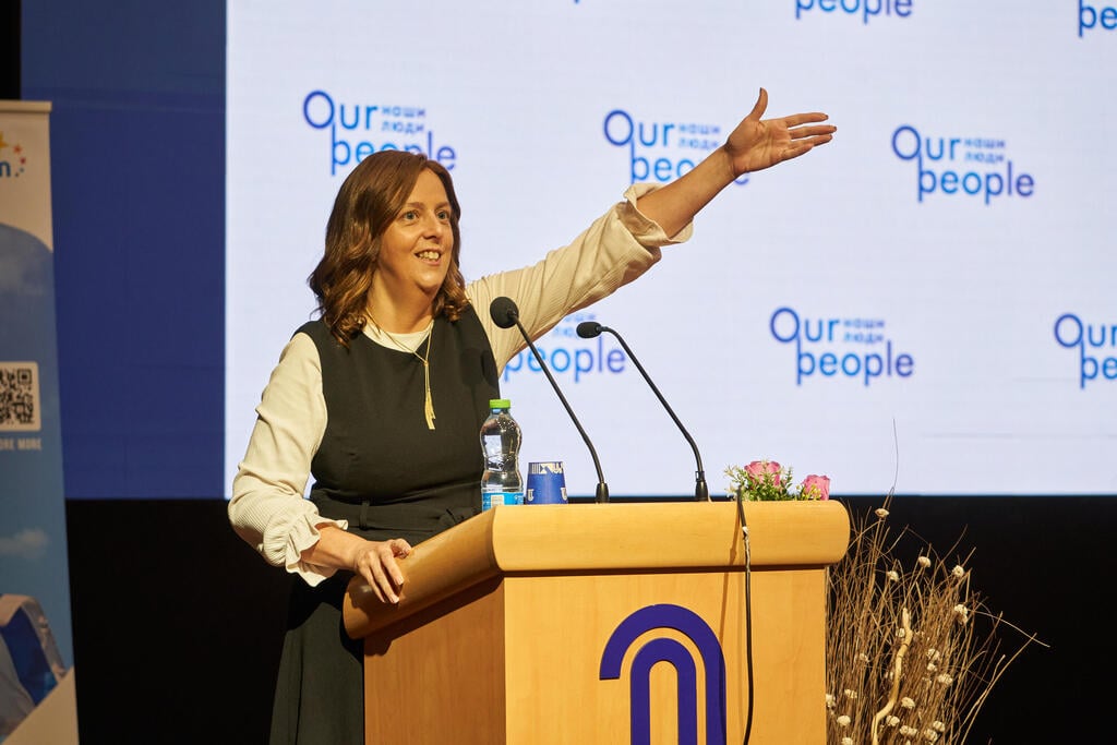 Leah Aharoni (Photo: Albina Cullen) לאה אהרוני, מנכ"לית our people
