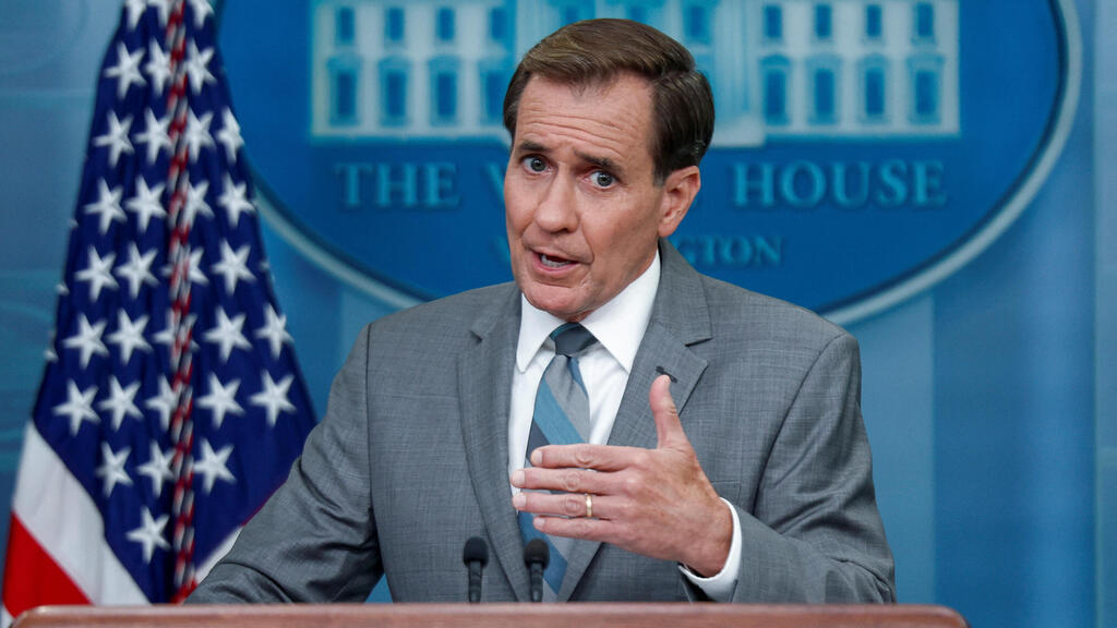 White House national security spokesperson John Kirby briefs reporters (Photo: Reuters/Evelyn Hockstein) ג'ון קירבי תדרוך עיתונאים הבית הלבן וושינגטון ארה"ב