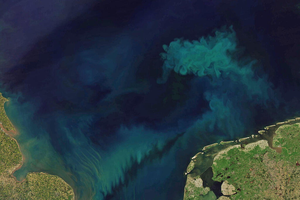 שינויים בצבע האוקיינוס, כפי שצולם על ידי הלוויין 'אקווה' (Aqua) של נאס"א