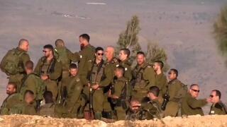 תיעוד של הרמטכ"ל הרצי הלוי, מהצד הלבנוני, במהלך סיור בגבול