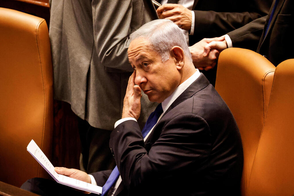 Benjamin Netanyahu fears the extremists within his coalition (Photo: Amir Cohen, Reuters) מליאת הכנסת