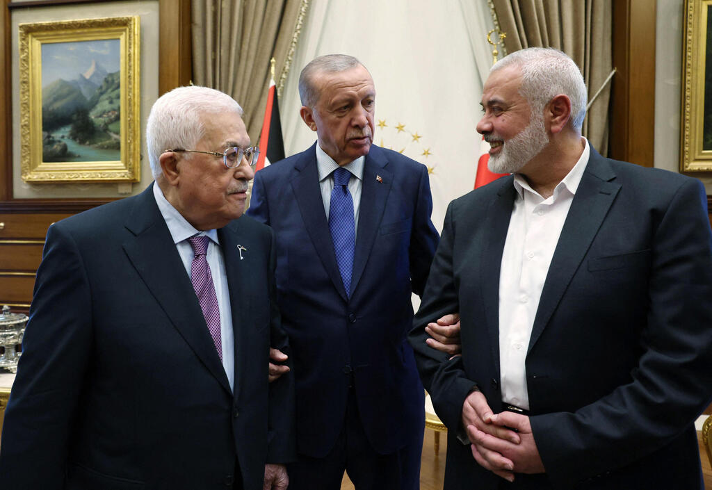 Palestinian Authority Chairman Mahmoud Abbas, Turkish President Recep Tayyip Erdogan and Haniyeh 