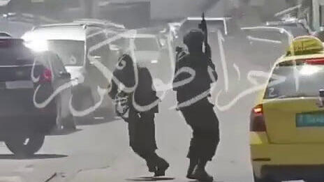 הירי לעבר רכב המחבל הירי לעבר רכב המחבל