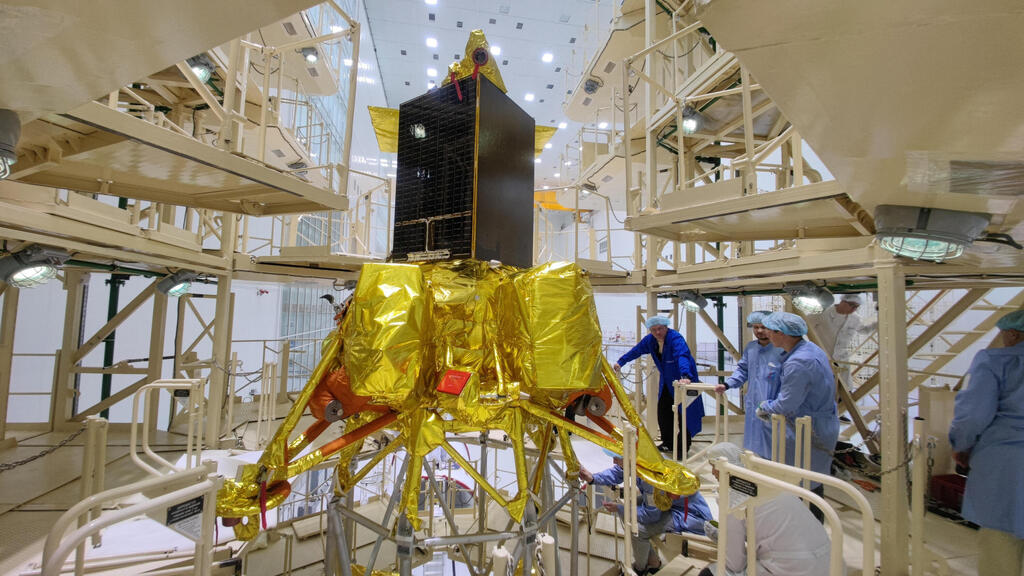 החללית לונה-25 (צילום: רויטרס) Reuters_2023-08-07T125917Z_1870830467_RC2QC2A2NL21_RTRMADP315634.jpg