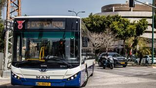 אוטובוס של חברת דן בתל אביב