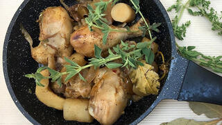 Cook at home and feel fancy: Simple chicken and artichoke stew