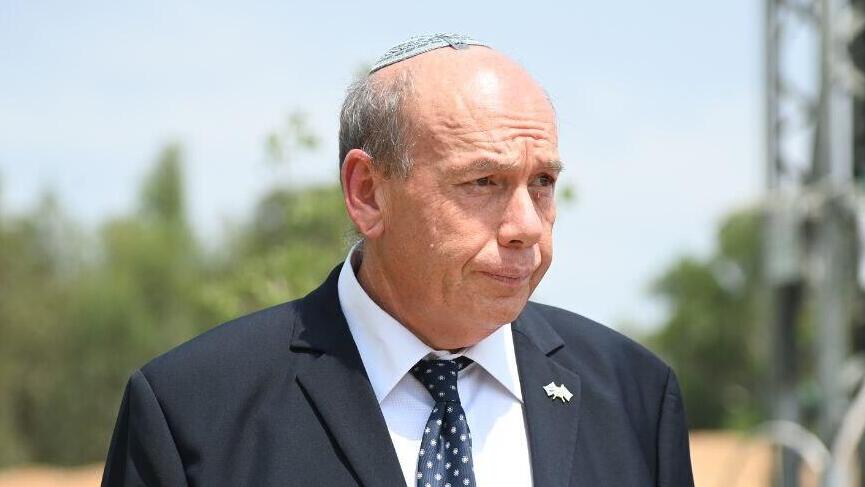 "המציאות שהייתה קיימת עד יום הטבח לא יכולה להימשך לאחריו". אנגלמן (צילום: יאיר שגיא) מבקר המדינה מתניהו אנגלמן בביקור ברמת השרון אחרי הפיצוץ במפעל התע"ש