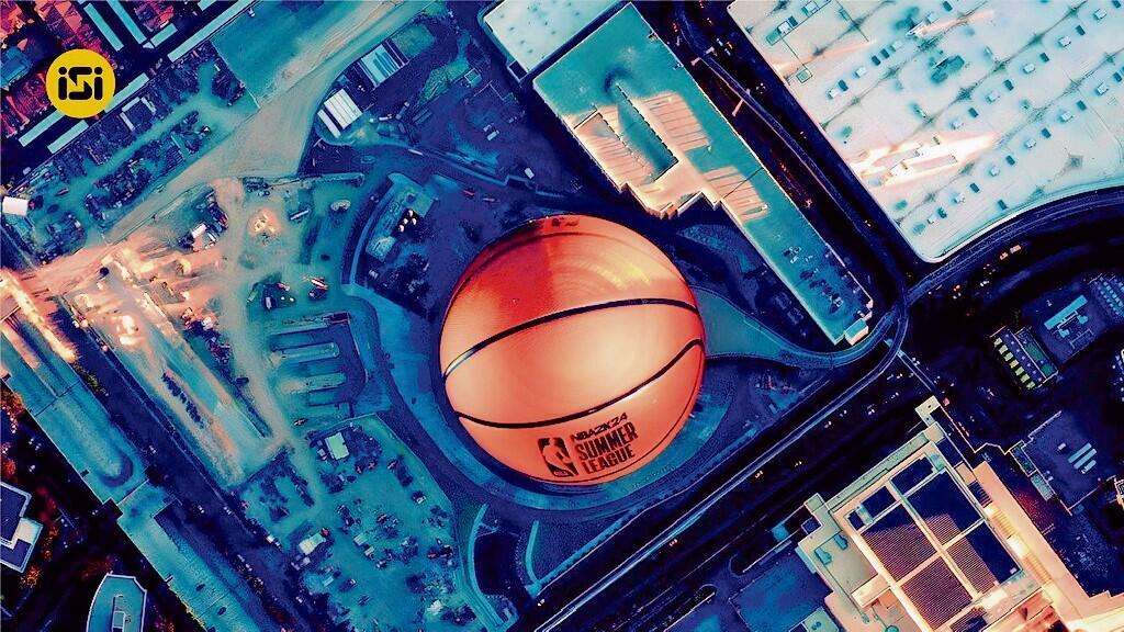 אולם הכדורסל הענק בלאס וגאס, "הספירה", כפי שצולם על ידי "ארוס C3"