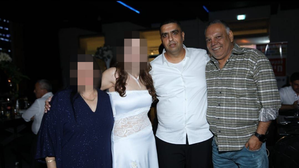שרון מוזס, חברו של שי סיילאס ניגרקר