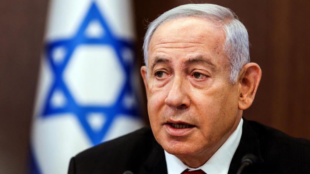 הוועדה עשויה לבחון את ההליכים הפליליים נגדו. ראש הממשלה (צילום: רויטרס/Amir Cohen/Pool) ישיבת ממשלה