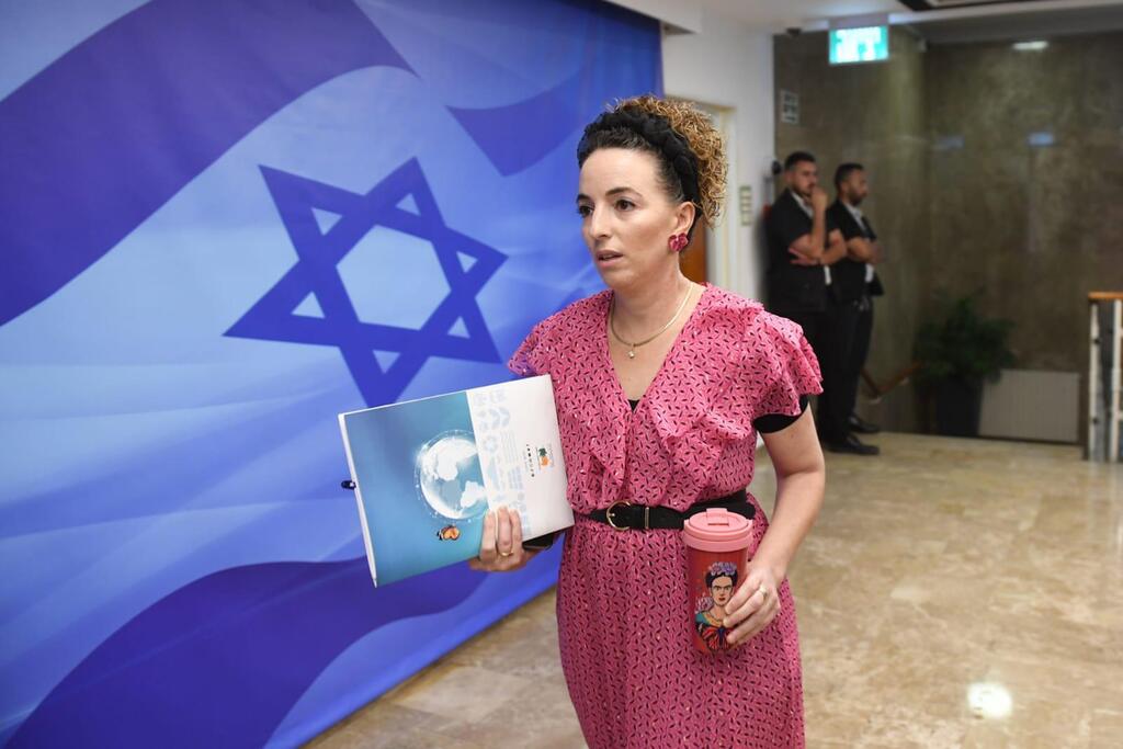 השרה עידית סילמן (צילום: שריה דיאמנט) ישיבת ממשלה 27.8