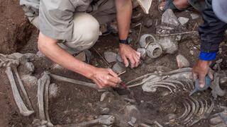 החפירות באתר הארכיאולוגי פאקופאמפה שבצפון פרו