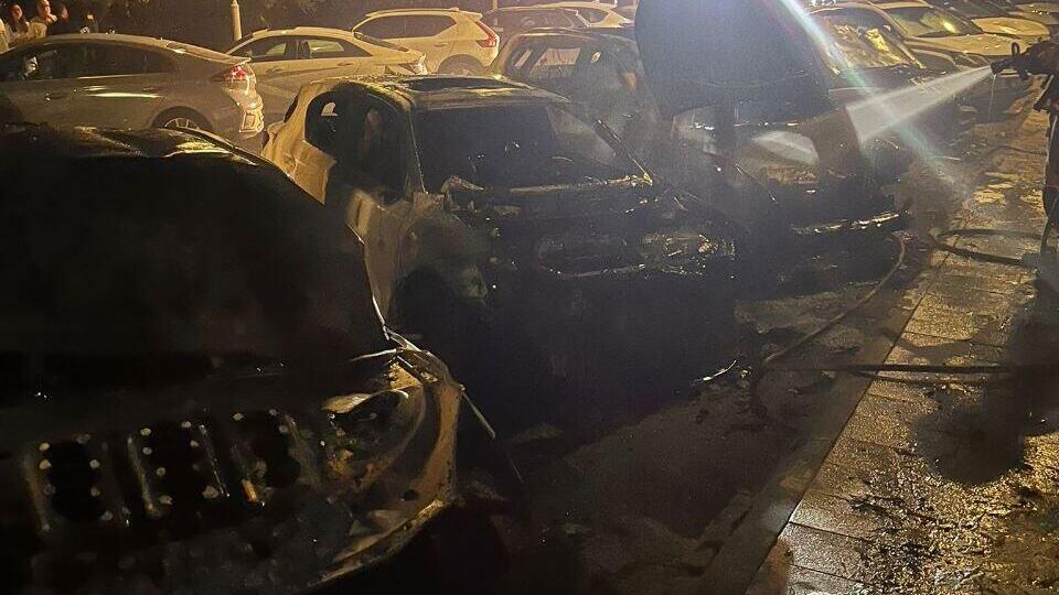 במלון בית בגליל הוצתו 8 מכוניות בעקבות מלחמות הפרוטקשן בחצור הגלילית