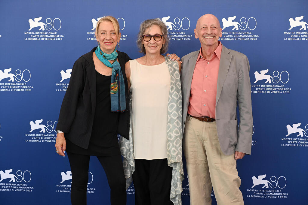 Jamie Bernstein, Nina Bernstein Simmons, and Alexander Bernstein at the Venice Film Festival 