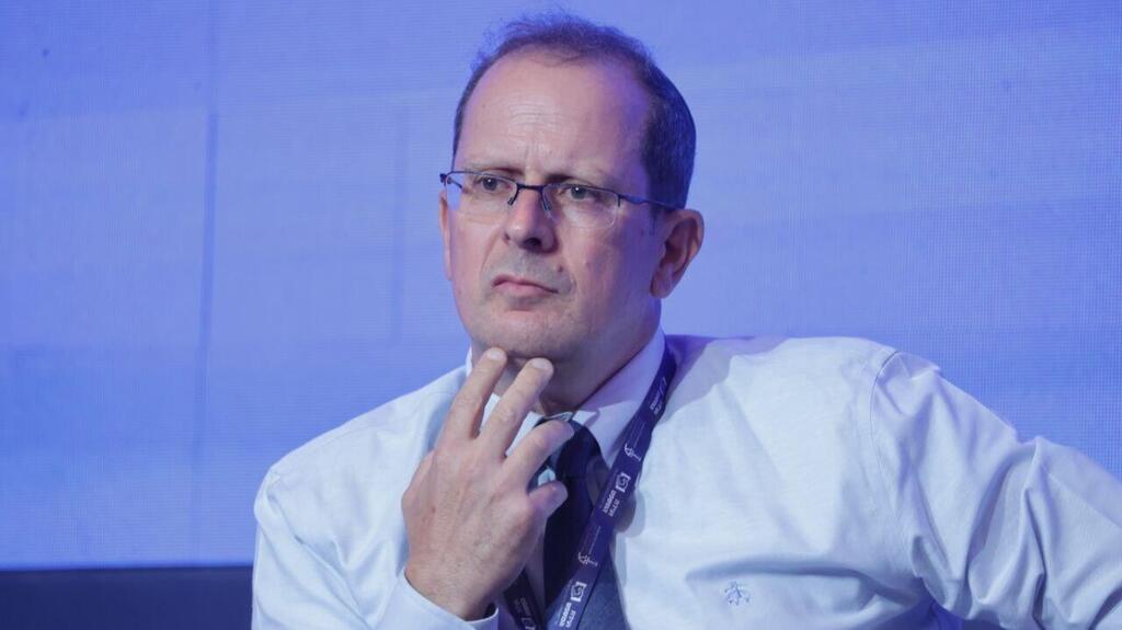 משקיע שעות רבות בניסיון להגיע למתווה שייתר את פסיקות בג"ץ. עו"ד רז נזרי (צילום: מוטי קמחי) רז נזרי