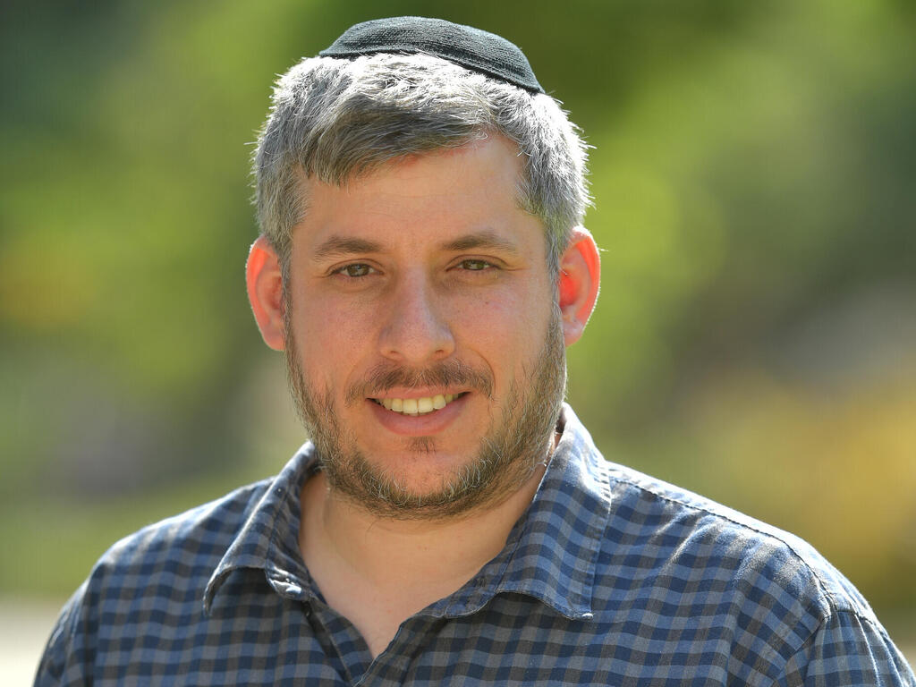 דניאל שרון