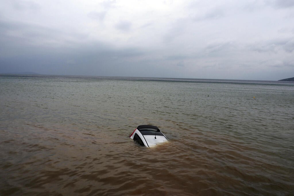 צילום: AP Photo/Thodoris Nikolaou סופה דניאל יוון בחבל מגנסיה