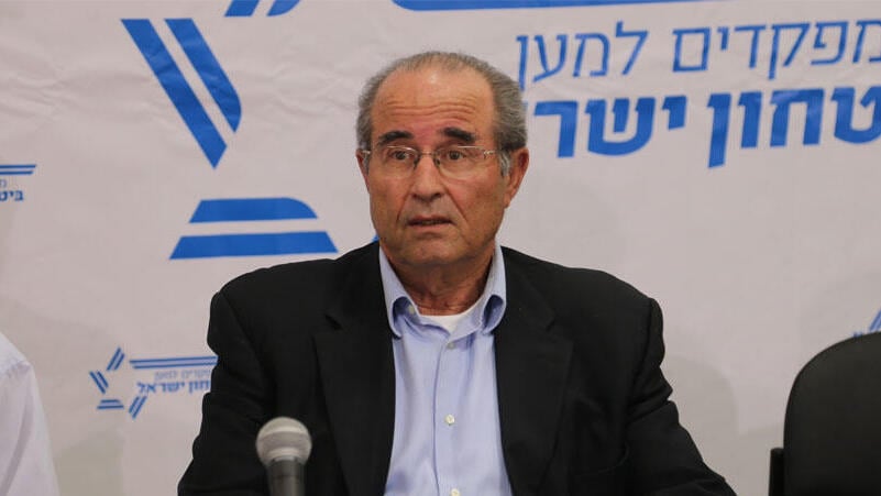 שבתי שביט (צילום: מוטי קמחי) שבתי שביט