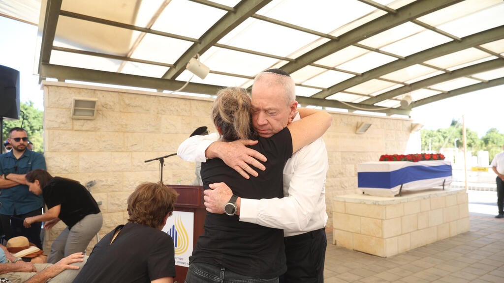 צילום: אביגיל עוזי הלוויה של ראש המוסד שביט שבתי