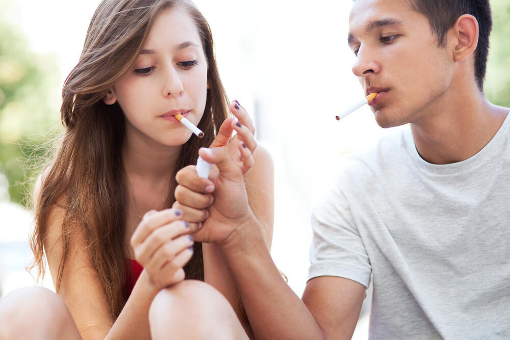 עישון סיגריות בני נוער