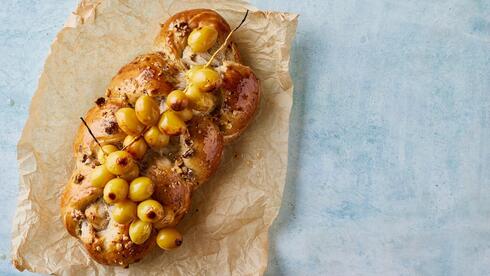 Classic or filled, make the perfect challah for Sukkot