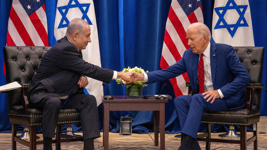 ביידן ונתניהו בפגישה (צילום: Jim WATSON / AFP) ראש הממשלה בנימין נתניהו פגישה עם נשיא ארה"ב ג'ו ביידן בניו יורק