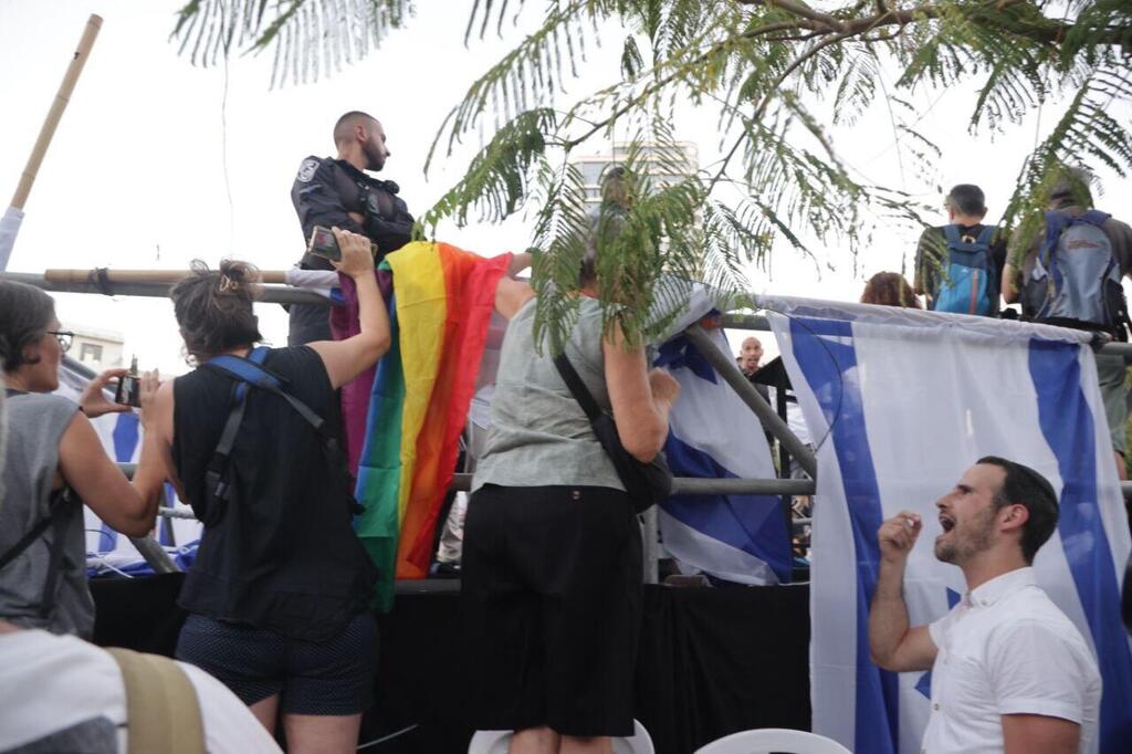 כיכר דינזגוף בערב יום הכיפורים (צילום: מוטי קמחי) המהומות בכיכר דינזגוף, ערב יום הכיפורים
