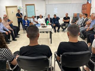 יואב קיש מבקר בבסמת טבעון לאחר הרצח