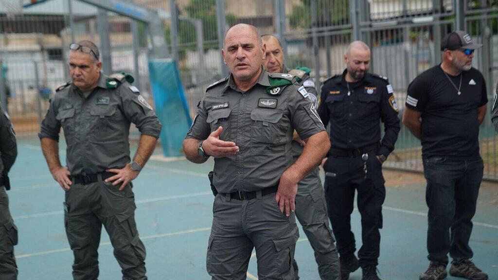 לוחמי מג״ב ושוטרי מחוז מרכז תפסו רובה קלצ׳ניקוב, תחמושת וסמים בעיר לוד
